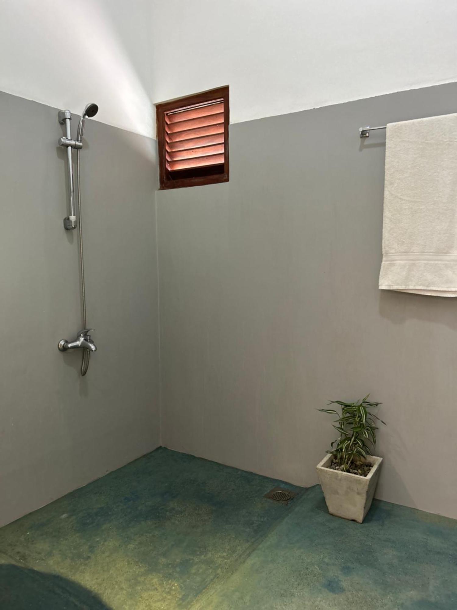 One Bhakthi Otel Ahangama Dış mekan fotoğraf